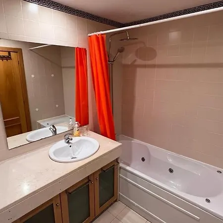 Spacious 1bdr Apt With Outdoor Patio Apartment