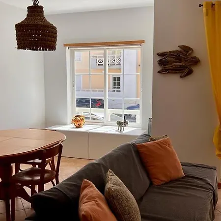 Apartment Spacious 1bdr Apt With Outdoor Patio *
